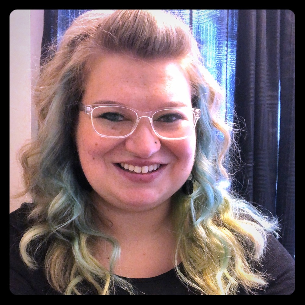Meet your Posher, Lauren